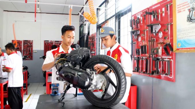 Pendidikan Adalah Kunci Menuju Masa Depan Yang Lebih Cerah